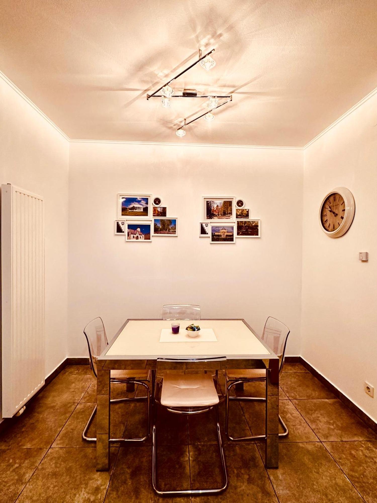 Apartment In Centre Of Zagreb - Lions Den Exteriör bild